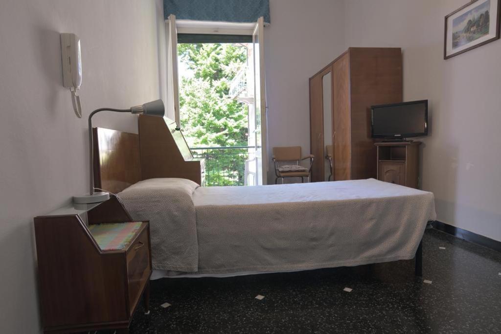 Hotel Magenta